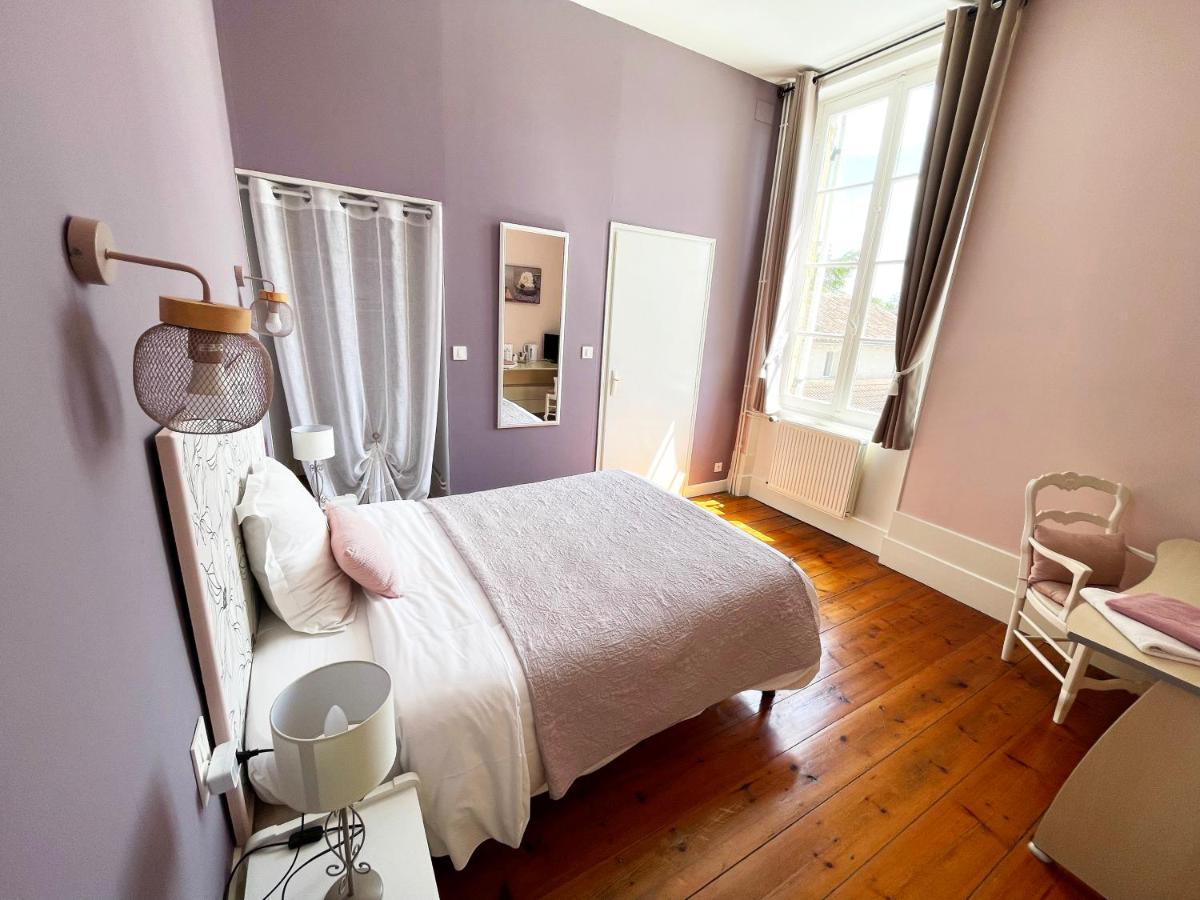 Domaine Le Baraillot, Chambres Et Repas D'Hotes, Soiree Etape Aiguillon Εξωτερικό φωτογραφία