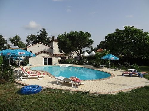Domaine Le Baraillot, Chambres Et Repas D'Hotes, Soiree Etape Aiguillon Εξωτερικό φωτογραφία