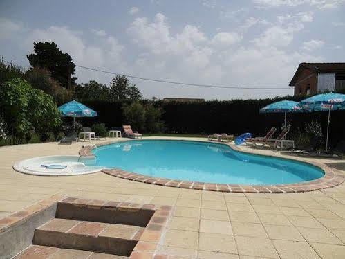 Domaine Le Baraillot, Chambres Et Repas D'Hotes, Soiree Etape Aiguillon Εξωτερικό φωτογραφία
